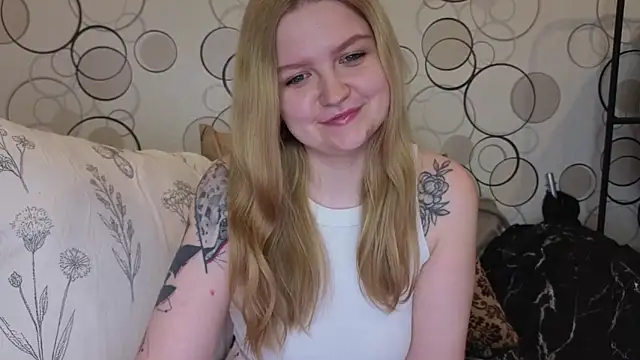 AnitaXVine online show from June 1, 6:51 pm