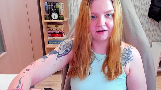 AnitaXVine online show from March 21, 1:04 pm