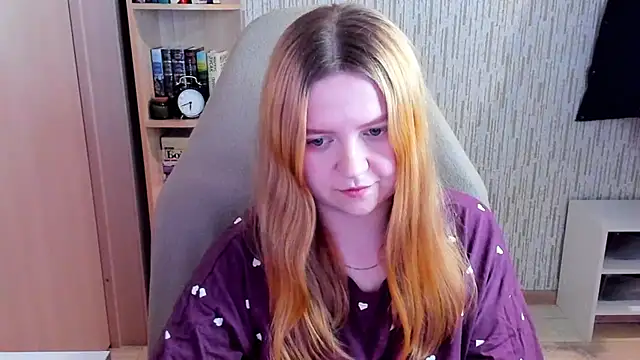 AnitaXVine online show from February 13, 2:39 pm