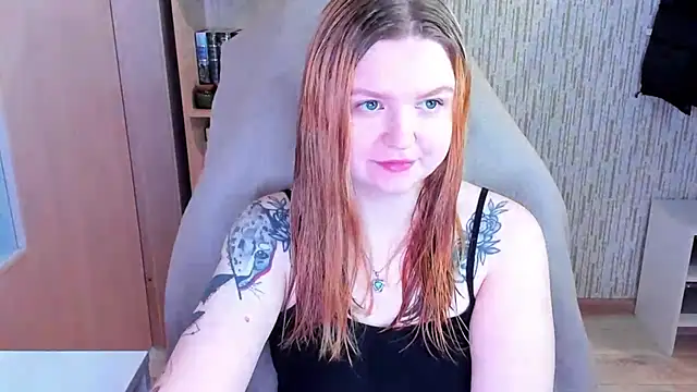 AnitaXVine online show from February 28, 9:20 am