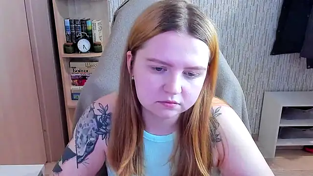 AnitaXVine online show from February 12, 1:22 pm