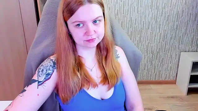 AnitaXVine online show from May 8, 7:50 pm