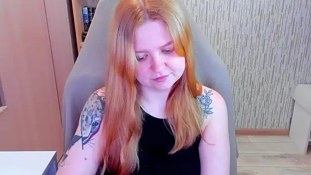 AnitaXVine online show from April 14, 7:30 pm