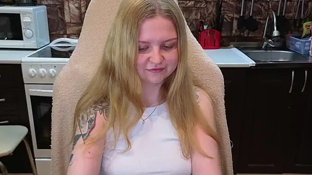 AnitaXVine online show from June 30, 9:26 pm