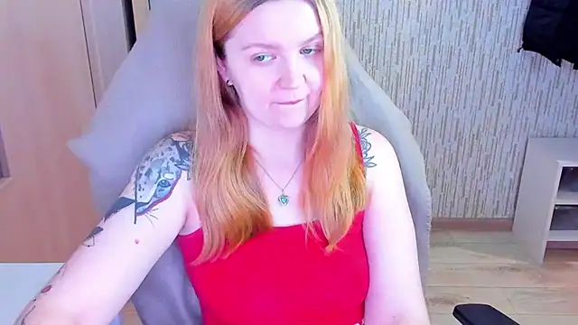 AnitaXVine online show from February 25, 5:57 pm