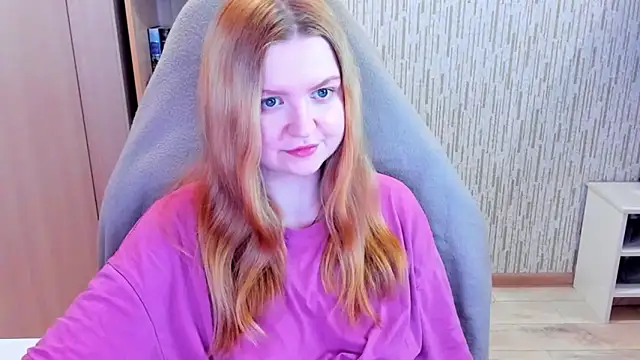 AnitaXVine online show from May 13, 8:05 pm