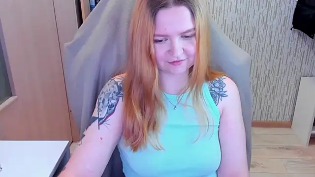 AnitaXVine online show from March 22, 5:47 pm