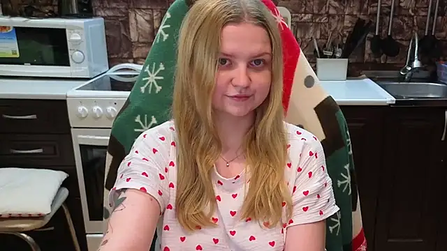 AnitaXVine online show from July 13, 7:13 pm