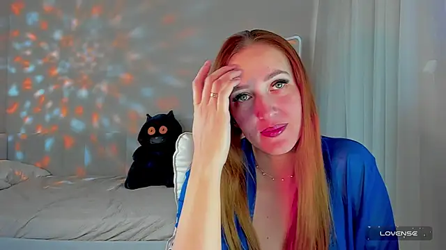 she wolf online show from April 12, 6:49 am