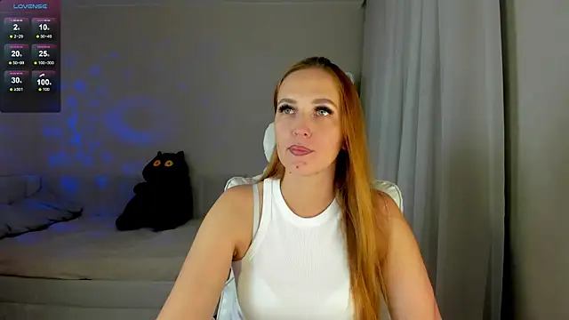 Snapshot of she_wolf chatting on June 25, 4:12 pm she wolf online show from June 25, 4:12 pm