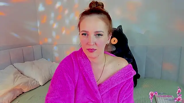 she wolf online show from March 25, 3:55 pm