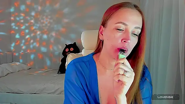 she wolf online show from April 9, 1:28 pm