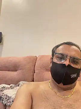 maleattention online show from May 1, 4:23 pm