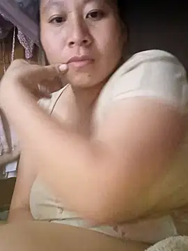 Snapshot of plump-bums chatting on February 20, 12:07 pm plump-bums online show from February 20, 12:07 pm