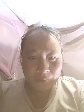 Snapshot of plump-bums chatting on February 17, 1:30 pm plump-bums online show from February 17, 1:30 pm