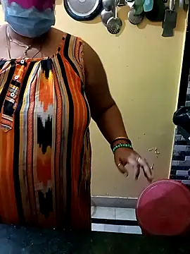 Snapshot of 02Roshni chatting on February 23, 4:40 pm 02Roshni online show from February 23, 4:40 pm