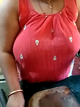 Snapshot of 02Roshni chatting on February 20, 9:44 am 02Roshni online show from February 20, 9:44 am