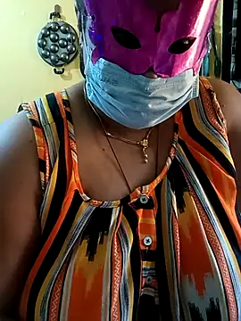 Snapshot of 02Roshni chatting on March 2, 4:46 am 02Roshni online show from March 2, 4:46 am