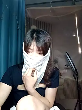 Girl-crazy1 online show from April 11, 5:37 am