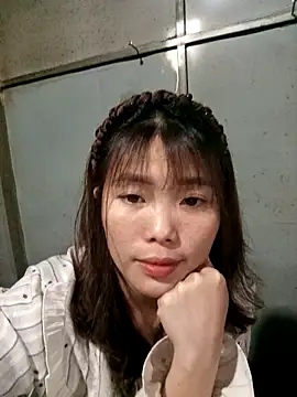 Girl-crazy1 online show from March 7, 2:00 pm