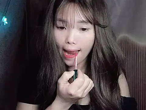 Snapshot of Girl-crazy1 chatting on February 27, 2:06 pm Girl-crazy1 online show from February 27, 2:06 pm