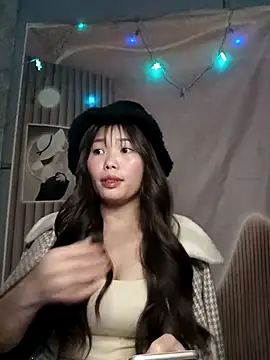 Snapshot of Girl-crazy1 chatting on February 23, 1:51 am Girl-crazy1 online show from February 23, 1:51 am