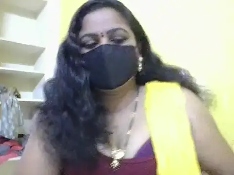anu-reddyy online show from April 23, 4:52 am