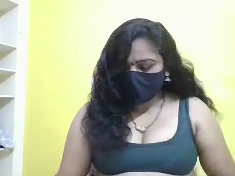 anu-reddyy online show from April 17, 5:10 am