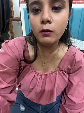 Snapshot of assybauty chatting on August 3, 7:31 pm assybauty online show from August 3, 7:31 pm