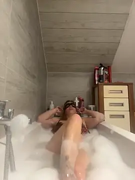 Snapshot of czarnula8 chatting on February 28, 12:05 pm czarnula8 online show from February 28, 12:05 pm