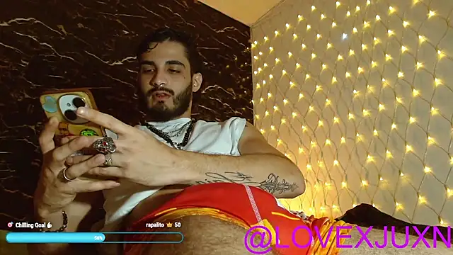 LovexJuxn8 online show from April 14, 6:13 pm