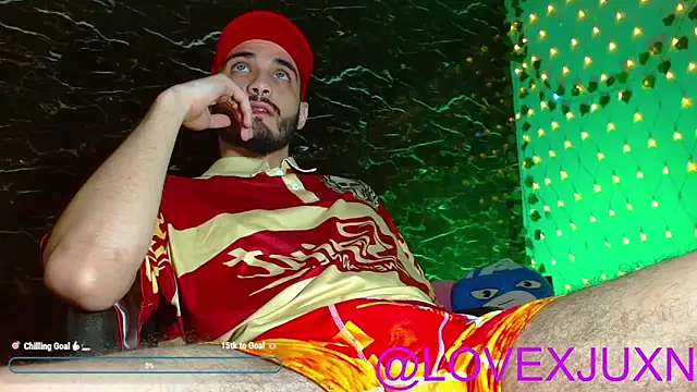 LovexJuxn8 online show from May 28, 3:14 am