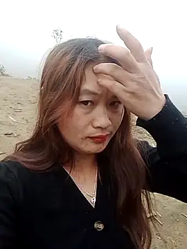 bany-lee online show from April 2, 2:30 am