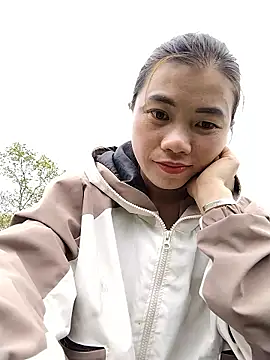 Snapshot of lovely-742 chatting on February 28, 2:00 am lovely-742 online show from February 28, 2:00 am