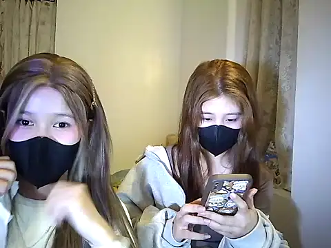 Snapshot of Sebastian_yi chatting on February 12, 1:00 pm Sebastian yi online show from February 12, 1:00 pm