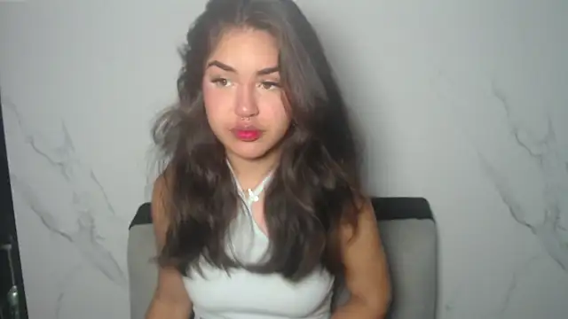 melodyphillips 2  online show from May 3, 2:16 am