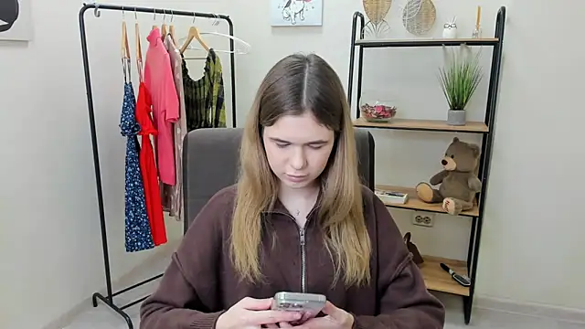 EleanorConnerr online show from February 13, 2:17 pm