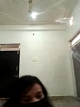 Snapshot of Desi_Couple_P chatting on July 14, 2:05 am Desi Couple P online show from July 14, 2:05 am