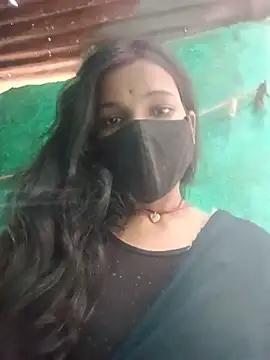 Snapshot of Desi_Couple_P chatting on June 12, 12:41 am Desi Couple P online show from June 12, 12:41 am