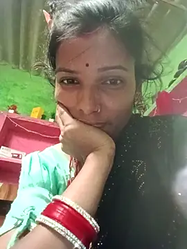 Desi Couple P online show from May 1, 4:12 pm