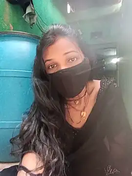 Snapshot of Desi_Couple_P chatting on June 23, 1:14 am Desi Couple P online show from June 23, 1:14 am