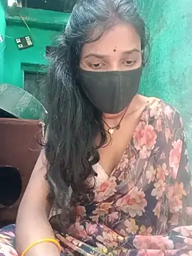 Snapshot of Desi_Couple_P chatting on June 18, 1:48 am Desi Couple P online show from June 18, 1:48 am