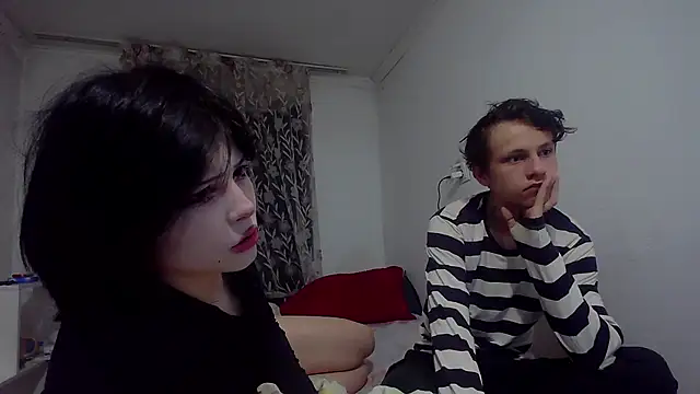 MegaanCollins online show from April 15, 5:39 pm