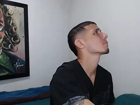 HotSinlge online show from February 19, 12:35 pm