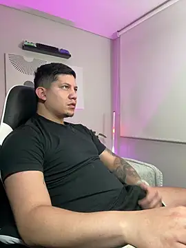  robertobaggioo online show from March 22, 12:18 pm