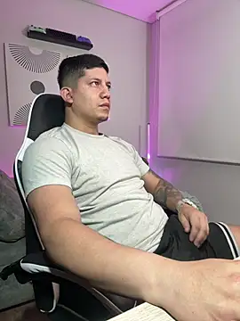  robertobaggioo online show from March 28, 12:28 pm