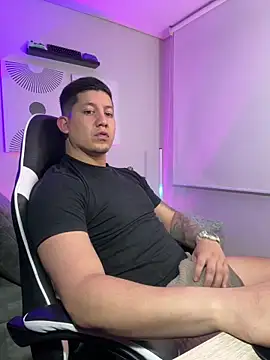  robertobaggioo online show from March 29, 5:53 am