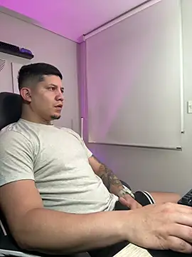  robertobaggioo online show from March 26, 12:47 pm