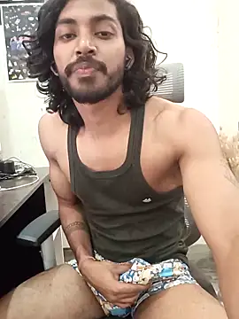 Snapshot of Yk_physique chatting on March 3, 3:08 pm Yk physique online show from March 3, 3:08 pm