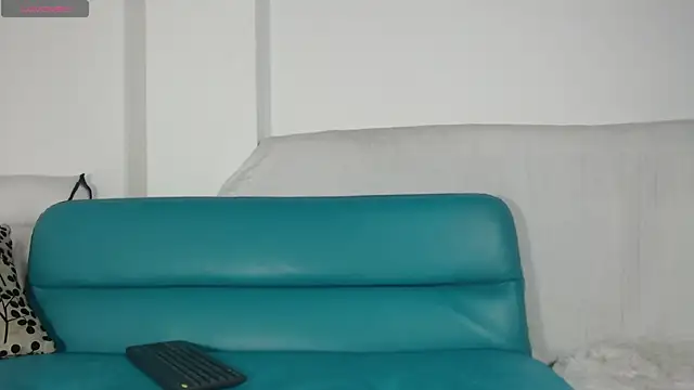 Snapshot of mailyn_gold chatting on June 2, 11:43 am mailyn gold online show from June 2, 11:43 am